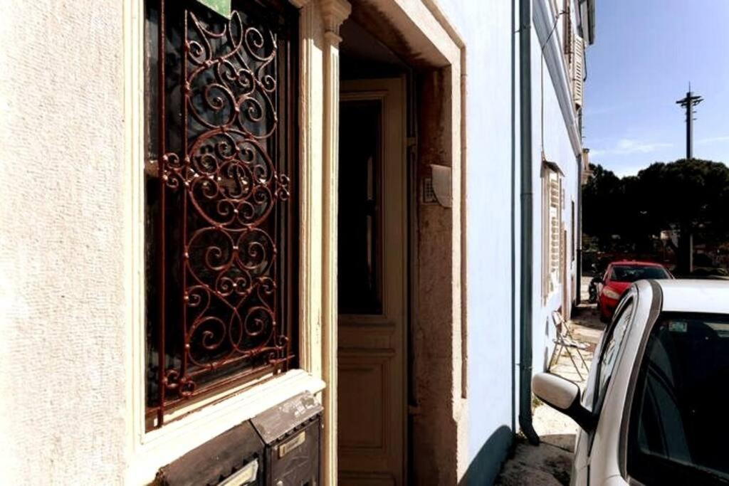 Apartman Central - Charming Historic Gem - Modern Comforts Pula